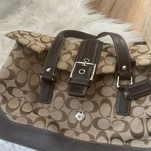 Coach bag matching coach heel size 7 brand new